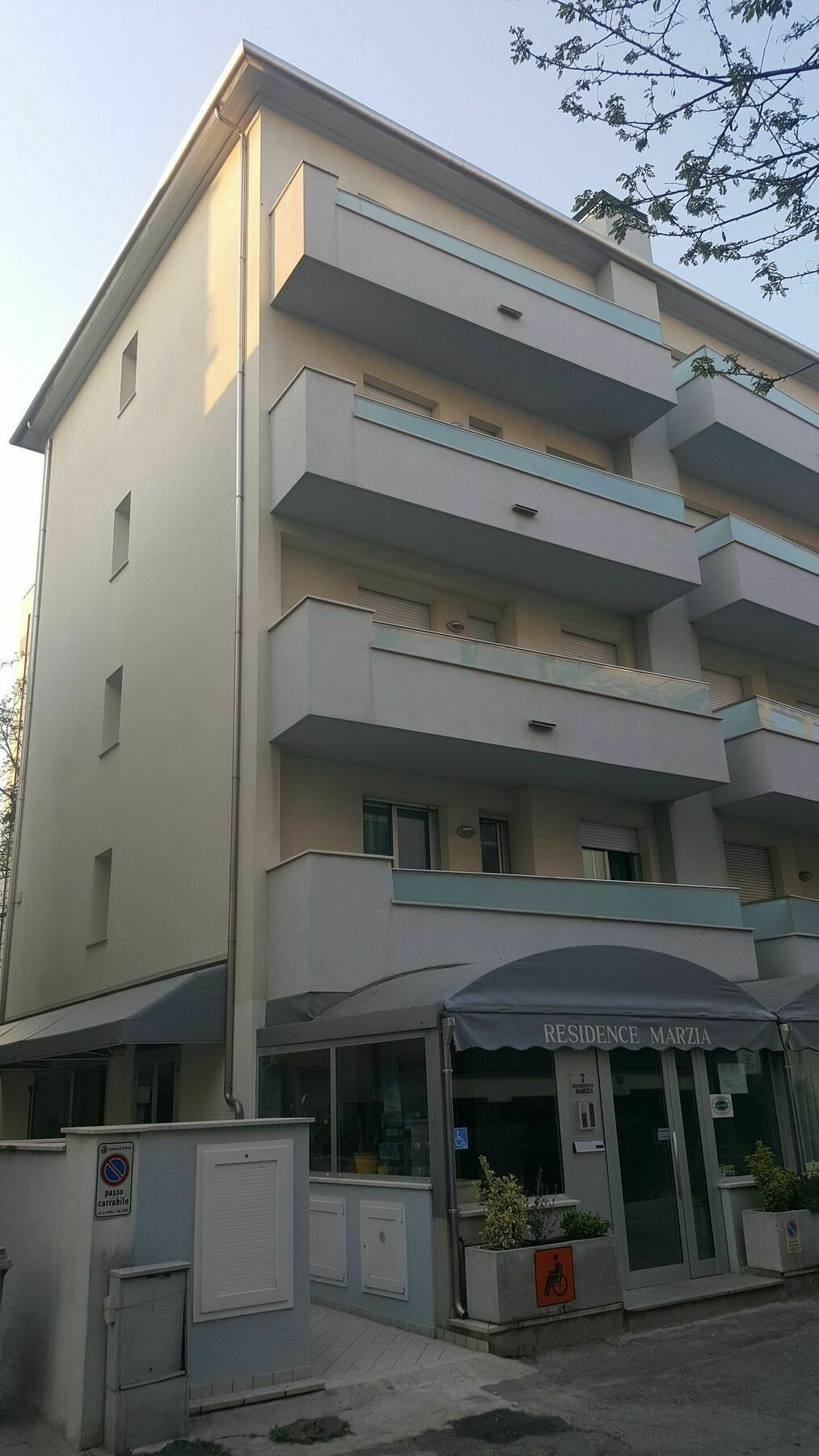 Residence Marzia Rimini Ngoại thất bức ảnh