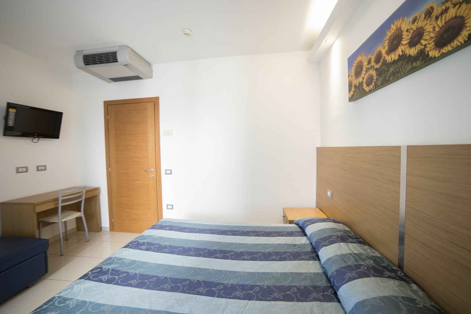 Residence Marzia Rimini Ngoại thất bức ảnh